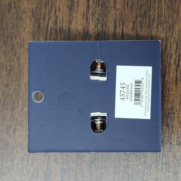 NWT Gold Plated Hoops - Picture 2 of 2